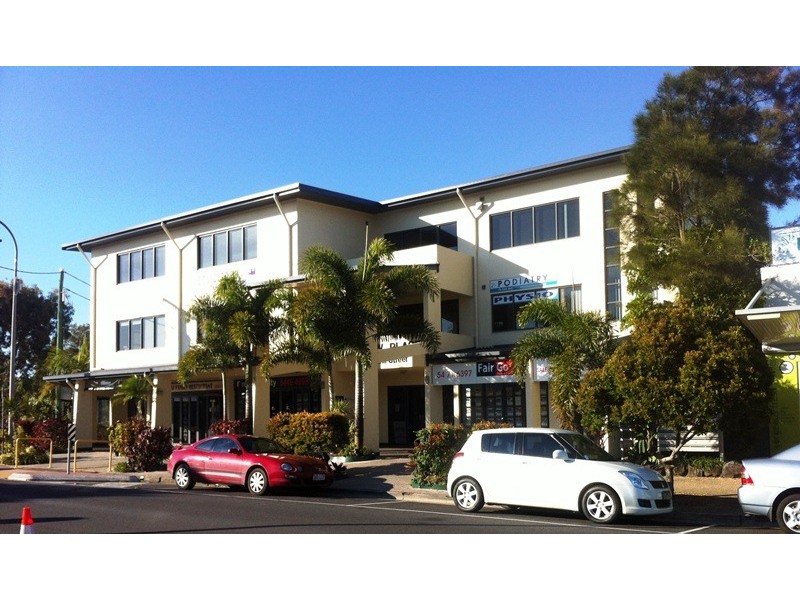 4 / 19 Birtwill Street, Coolum Beach QLD 4573