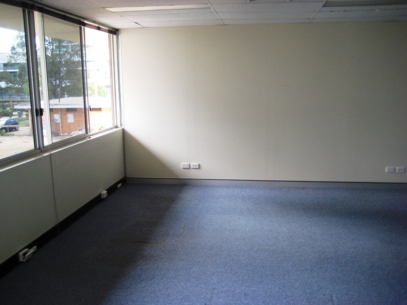 8 First Ave, Maroochydore QLD 4558