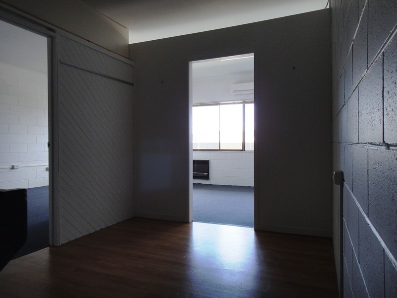 2/111 Aerodrome Rd, Maroochydore QLD 4558