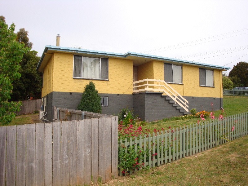 51 Torquay Road, East Devonport TAS 7310