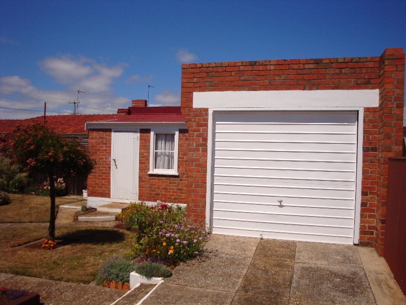 17 Ronald Street, Devonport TAS 7310