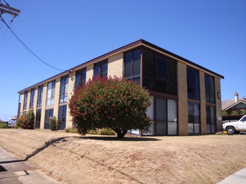 2/8 Fenton Street, Devonport TAS 7310