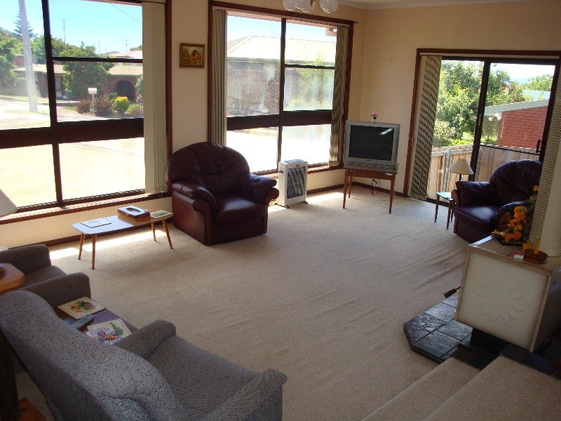 8 Longview Crescent, Devonport TAS 7310