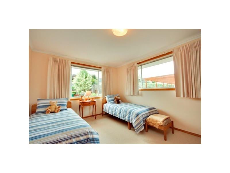 10 Coomera Crescent, Devonport TAS 7310