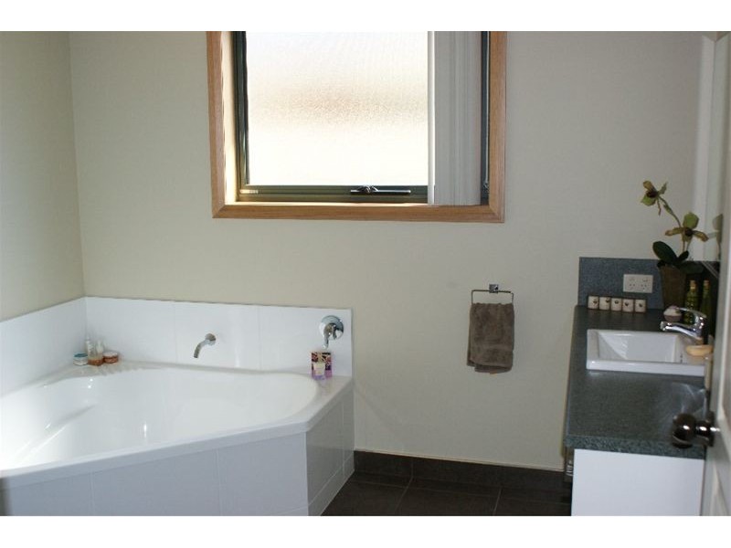 29 Jiloa Way, Don TAS 7310
