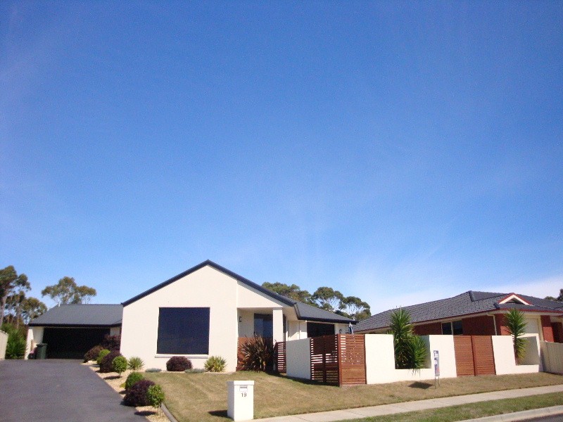 19 St Andrews Drive, Devonport TAS 7310