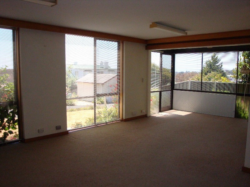 2/8 Fenton Street, Devonport TAS 7310