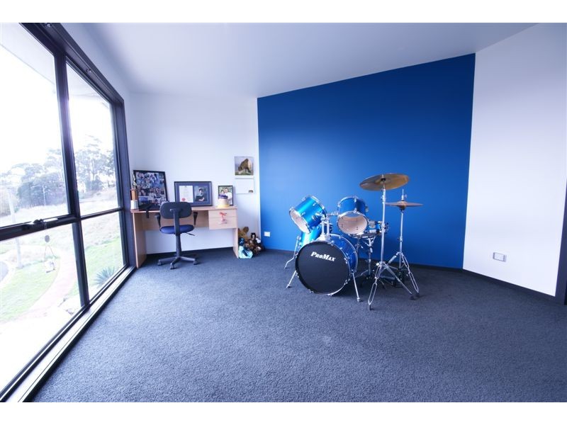 8 Riverview Avenue, East Devonport TAS 7310