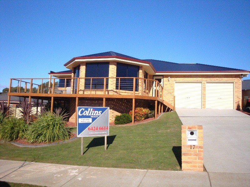 17 St Andrews Drive, Devonport TAS 7310