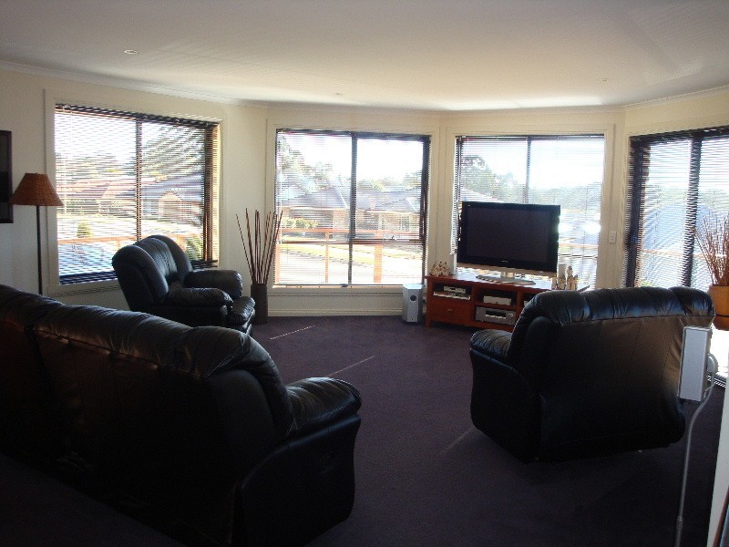 17 St Andrews Drive, Devonport TAS 7310