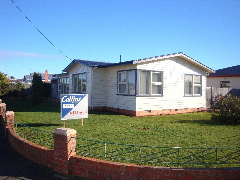 12 Charles Street, Devonport TAS 7310