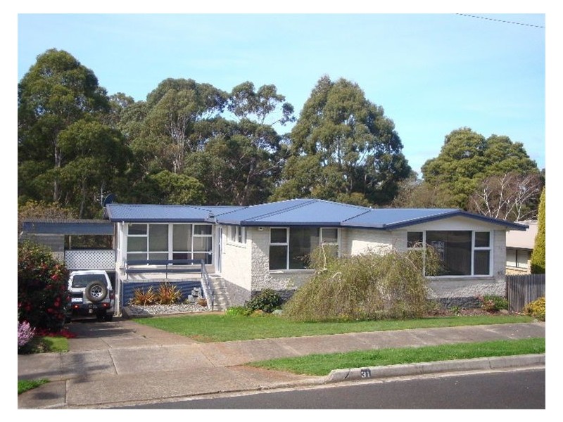 31 Coomera Crescent, Devonport TAS 7310
