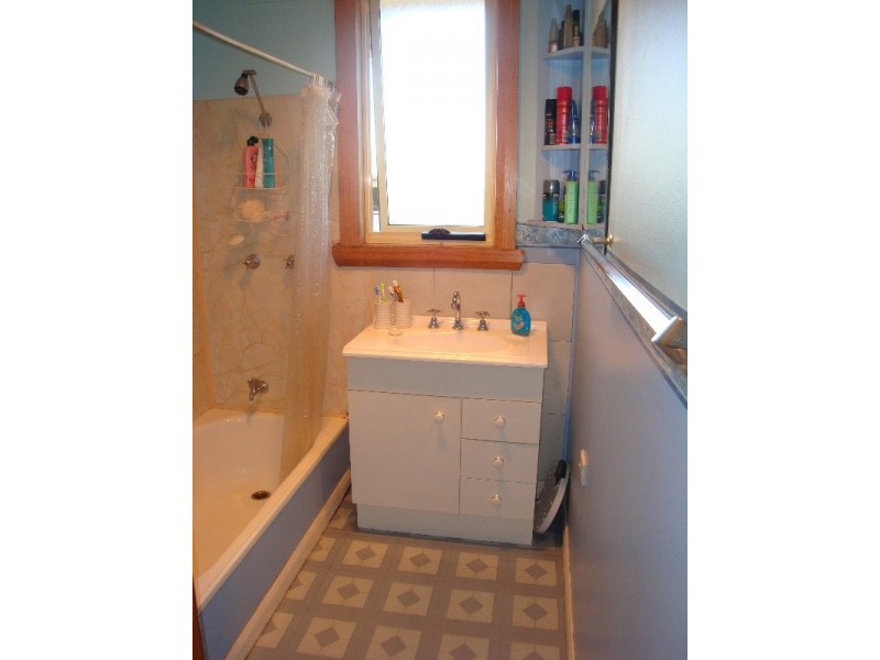 28 Waniora Street, Devonport TAS 7310