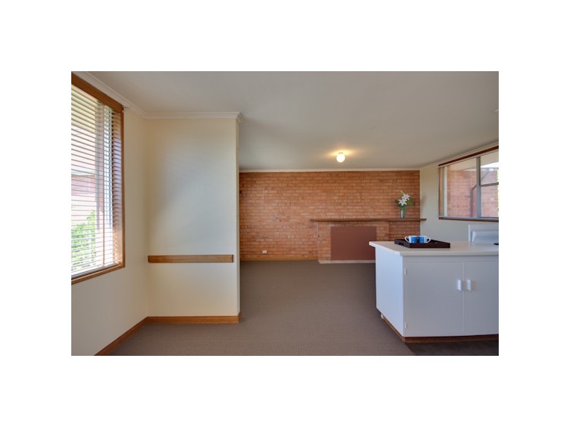 2/109 Middle Road, Devonport TAS 7310