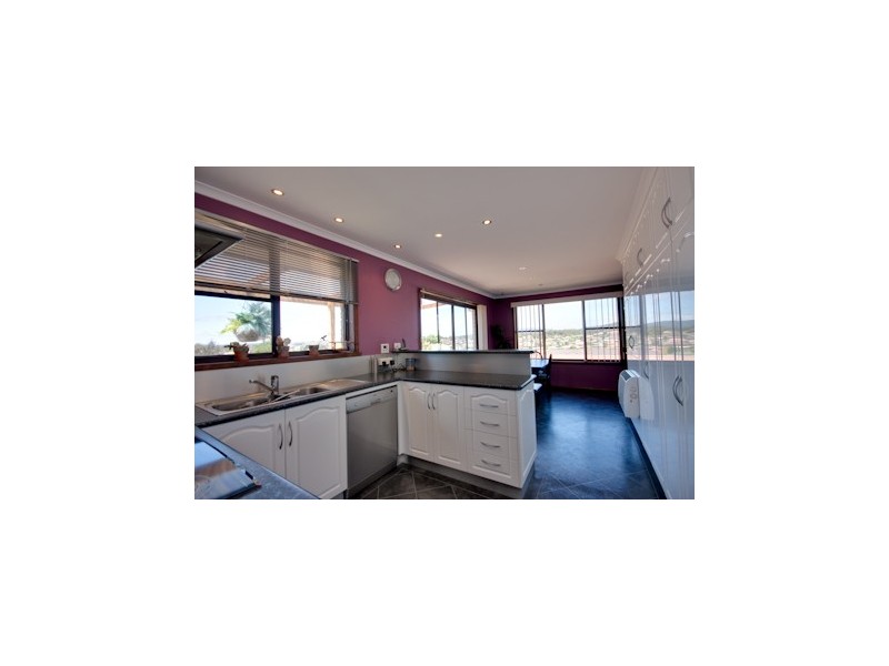 9 Lovett Street, Devonport TAS 7310