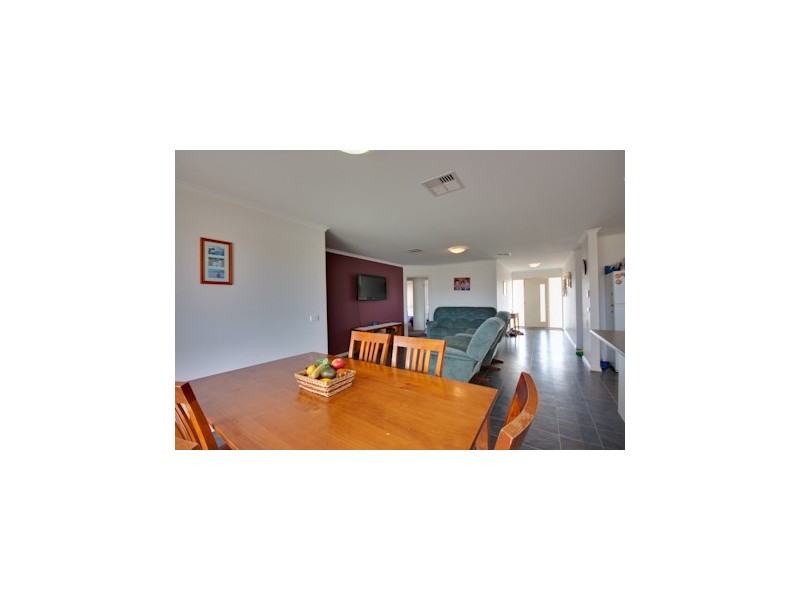 18 Cherry Grove, Latrobe TAS 7307