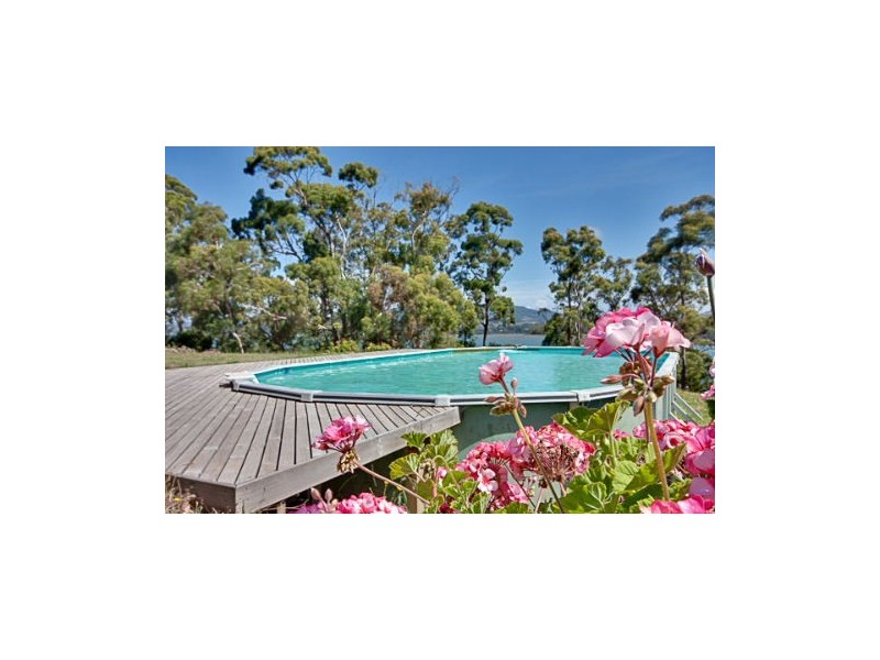 10 Oakwood Drive, Ambleside TAS 7310