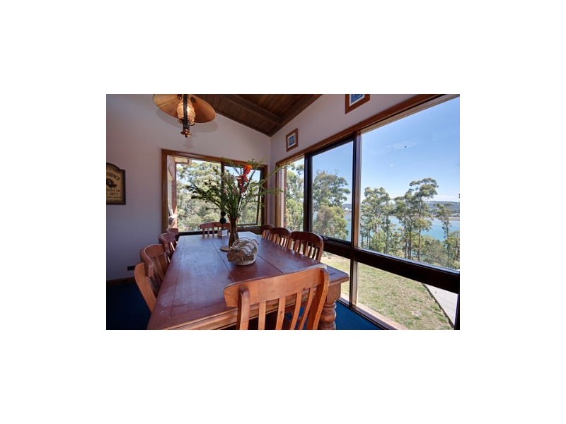 10 Oakwood Drive, Ambleside TAS 7310