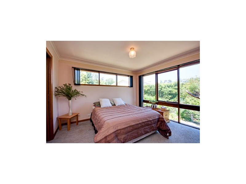 10 Oakwood Drive, Ambleside TAS 7310