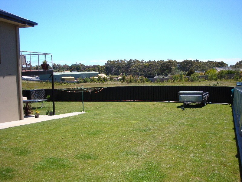 8 McCall Terrace, Devonport TAS 7310