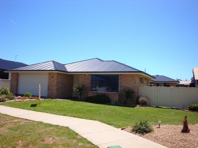 6 St Andrews Drive, Devonport TAS 7310