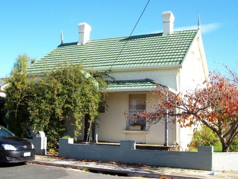 12 Hiller Street, Devonport TAS 7310