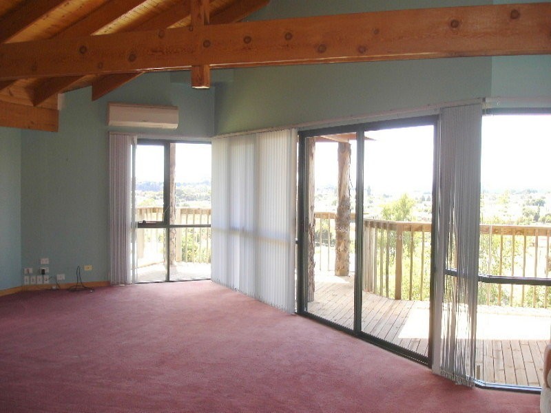 8 Dudley  Crescent, Ulverstone TAS 7315