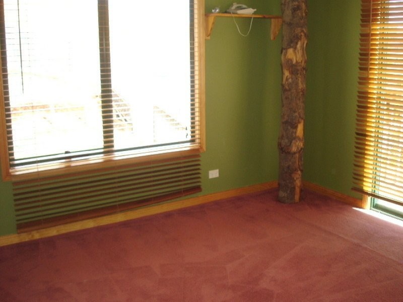 8 Dudley  Crescent, Ulverstone TAS 7315