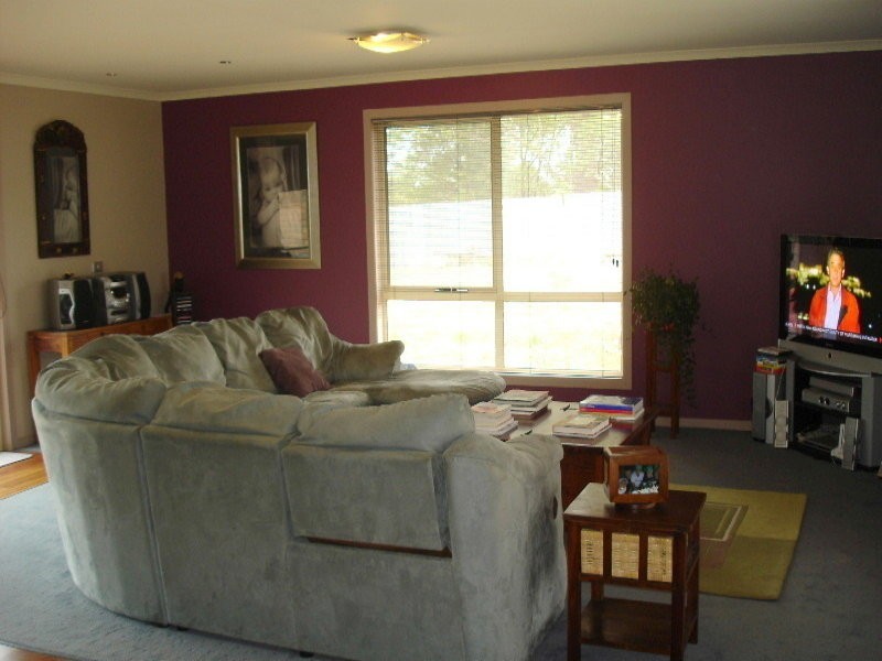 92 Hillcrest  Road, Devonport TAS 7310