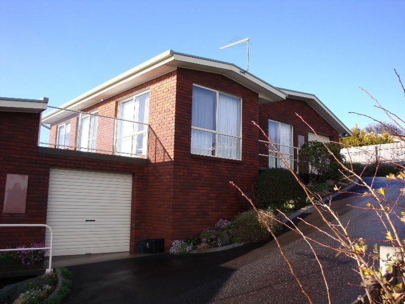 3/51 Best Street, Devonport TAS 7310