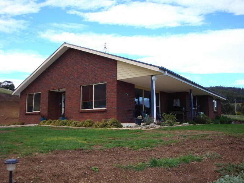 16 Camborne Drive, Acacia Hills TAS 7306