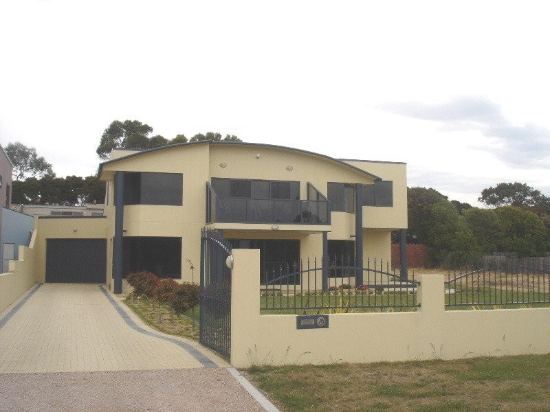 4 Coles Beach Road, Devonport TAS 7310