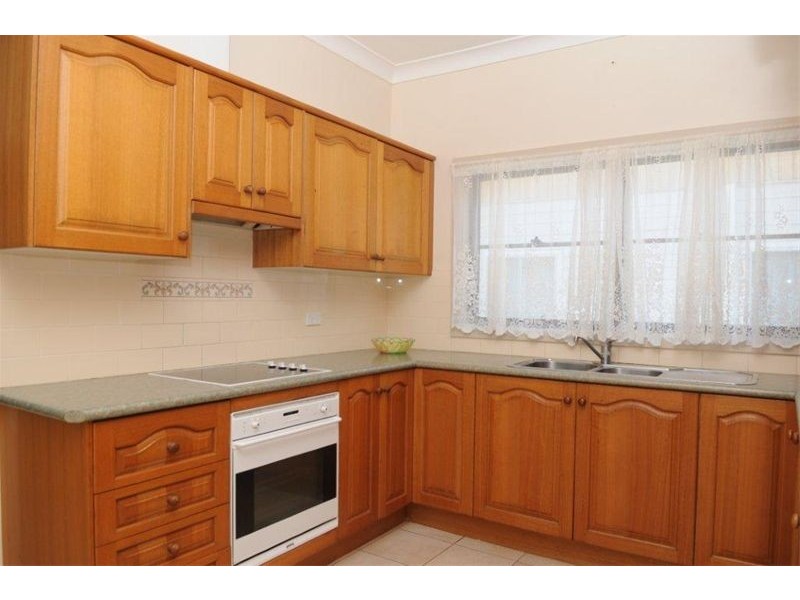 28 Chamberlain Road, Padstow NSW 2211