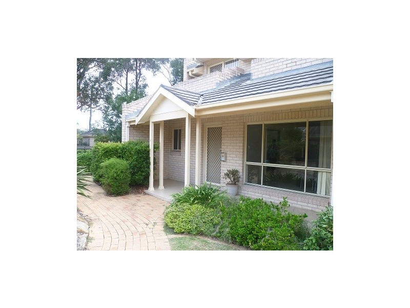 1/831 Henry Lawson Drive, Picnic Point NSW 2213