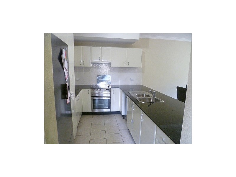 1/831 Henry Lawson Drive, Picnic Point NSW 2213