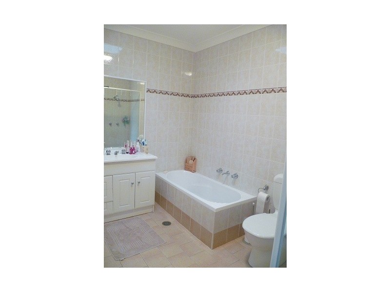 1/831 Henry Lawson Drive, Picnic Point NSW 2213