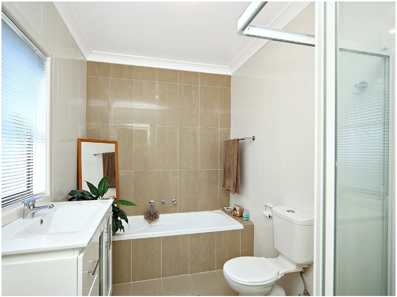 35 Lehn Road, East Hills NSW 2213