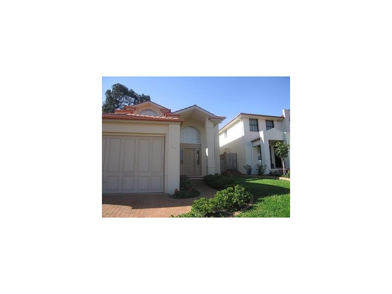4 Eucalyptus Court, Picnic Point NSW 2213