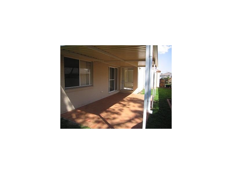 4 Eucalyptus Court, Picnic Point NSW 2213