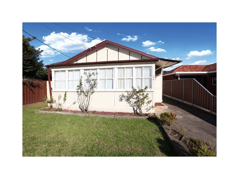 239 Tower Street, Panania NSW 2213