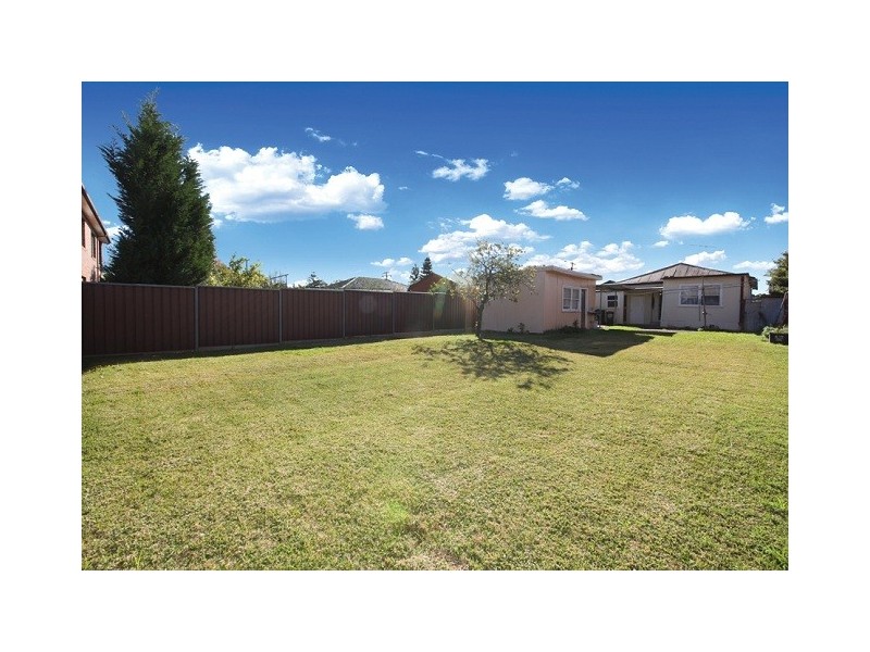239 Tower Street, Panania NSW 2213