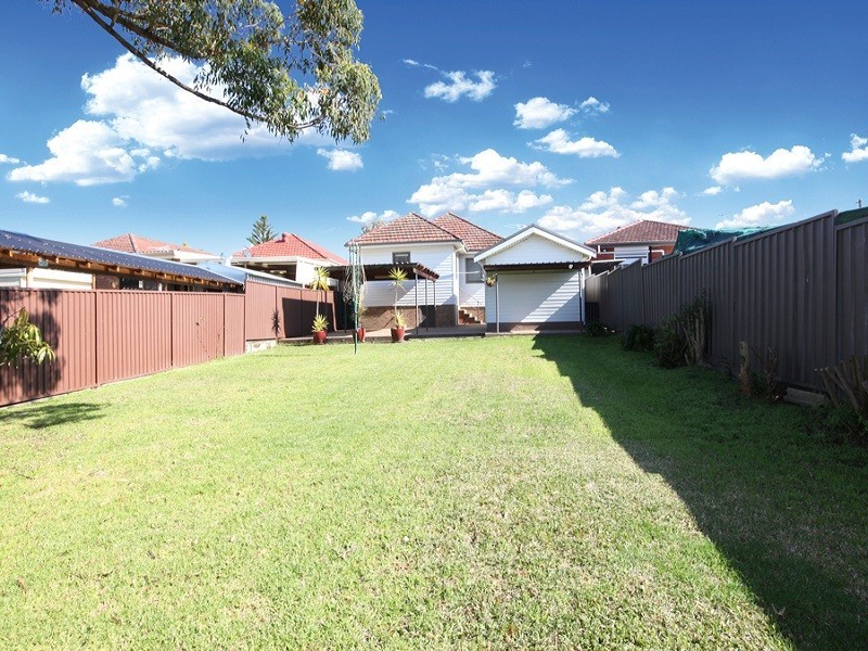 5 Picnic Point Road, Panania NSW 2213