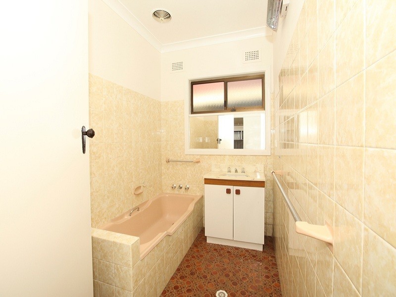 5 Picnic Point Road, Panania NSW 2213