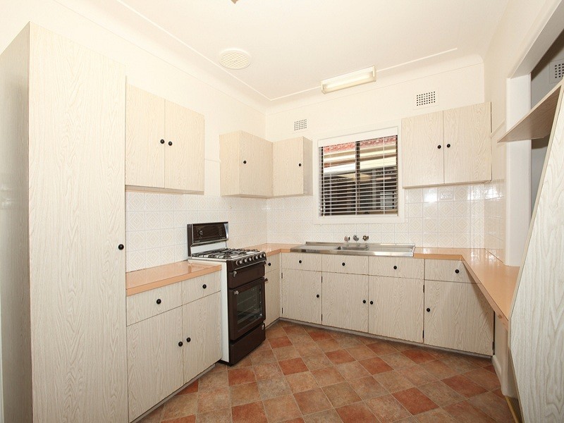 5 Picnic Point Road, Panania NSW 2213