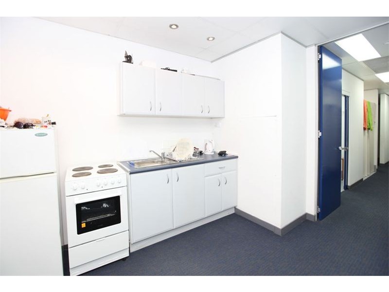 22 Maclaurin Avenue, East Hills NSW 2213