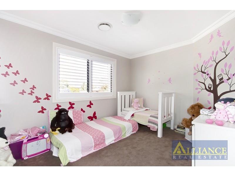 176 Lambeth Street, Picnic Point NSW 2213