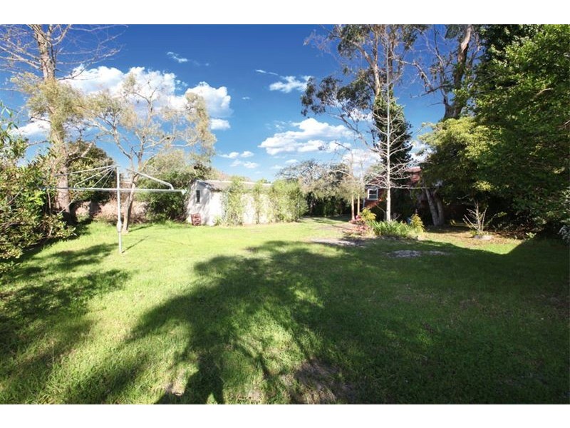 913 Henry Lawson Drive, Picnic Point NSW 2213