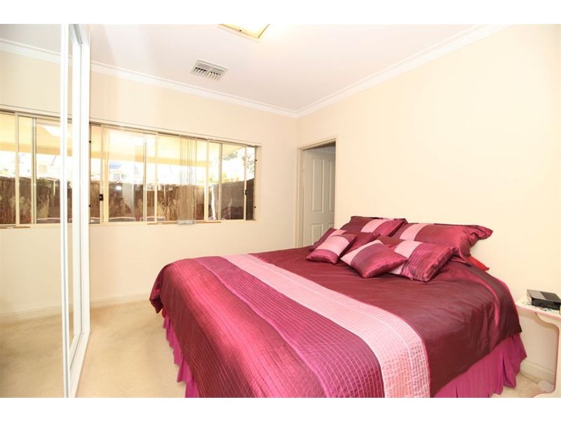 1/837 Henry Lawson Drive, Picnic Point NSW 2213