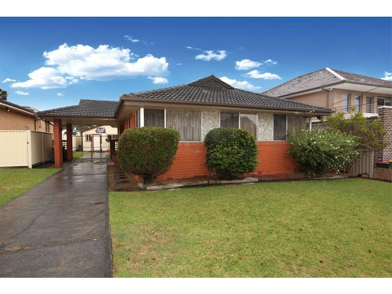 56 Apex Avenue, Picnic Point NSW 2213