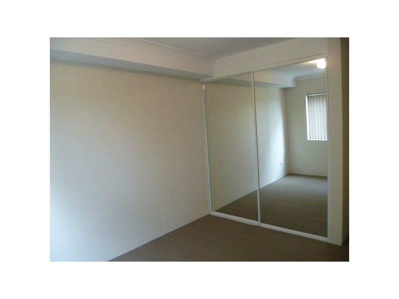 10/16 Frank Oliveri Drive, Chipping Norton NSW 2170